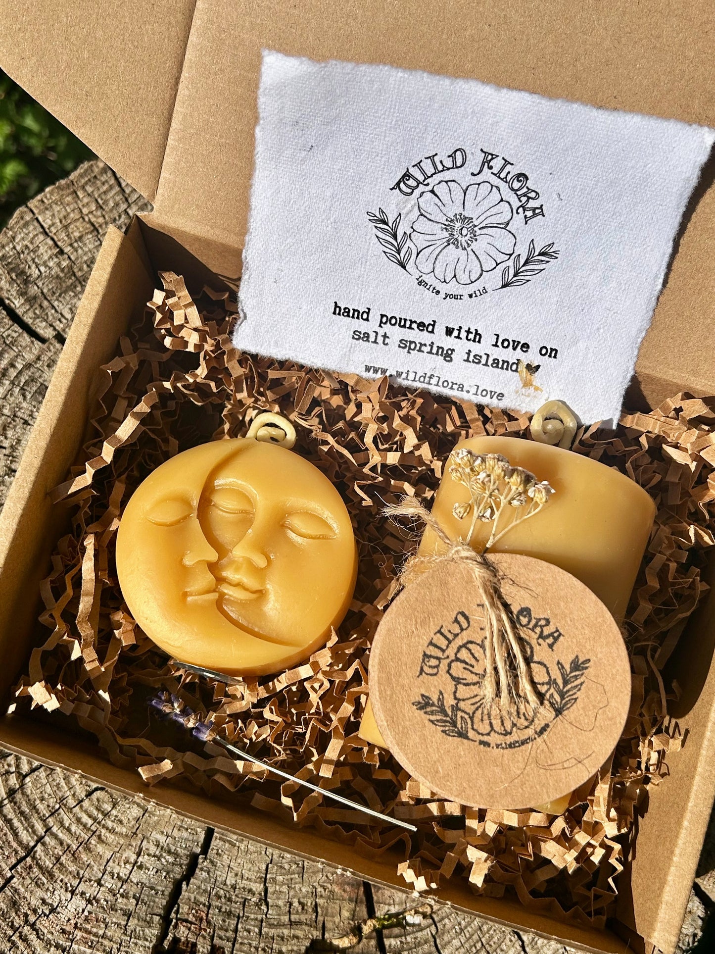 Custom Beeswax Candle Gift Box